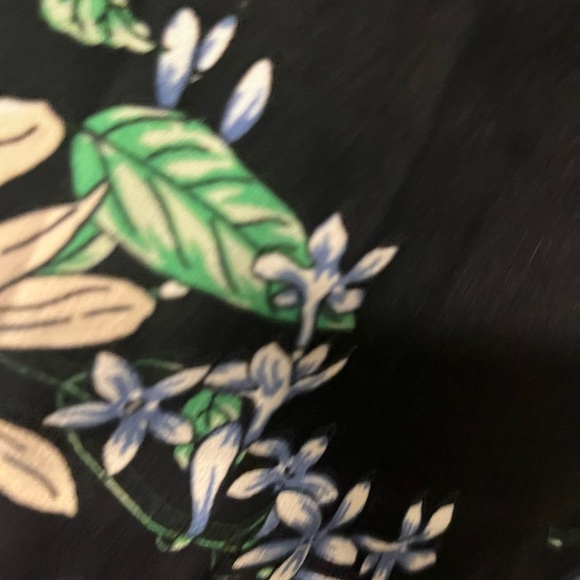 Ann Taylor women’s sleeves summer top … Gently used size Large - Picture 10 of 10